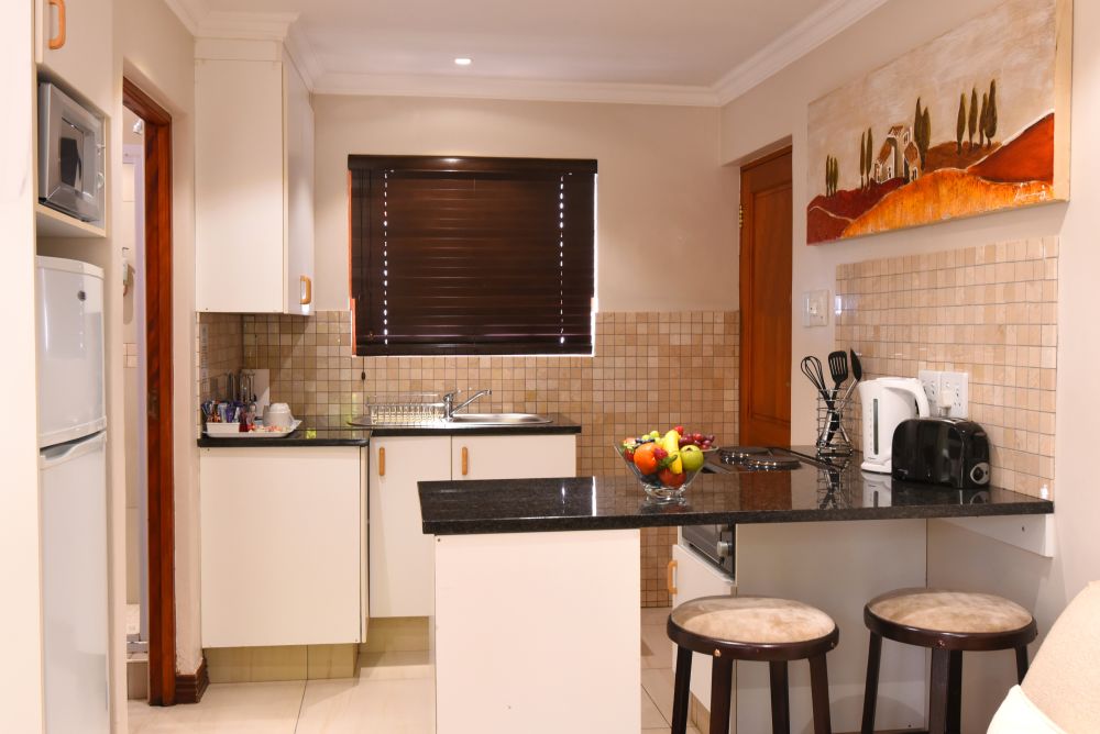 Standard Room sc family unit - kitchen DSC_4493