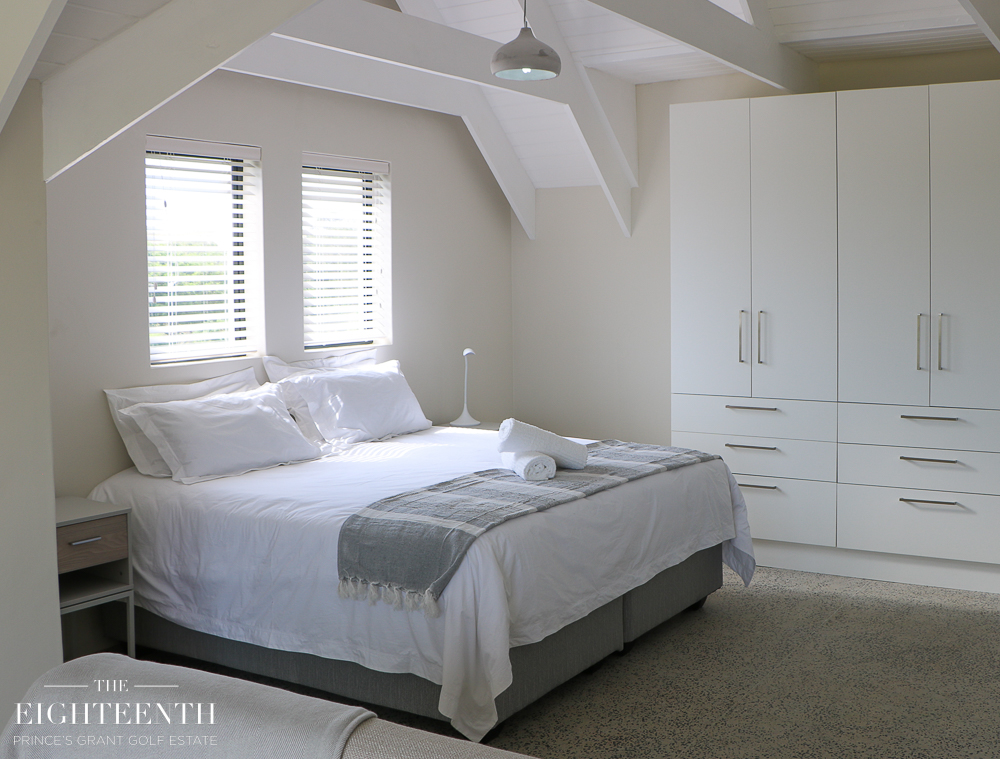 PG18th-Unit07-main-2061